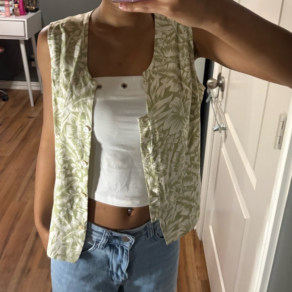 Floral Green Sleeveless Top